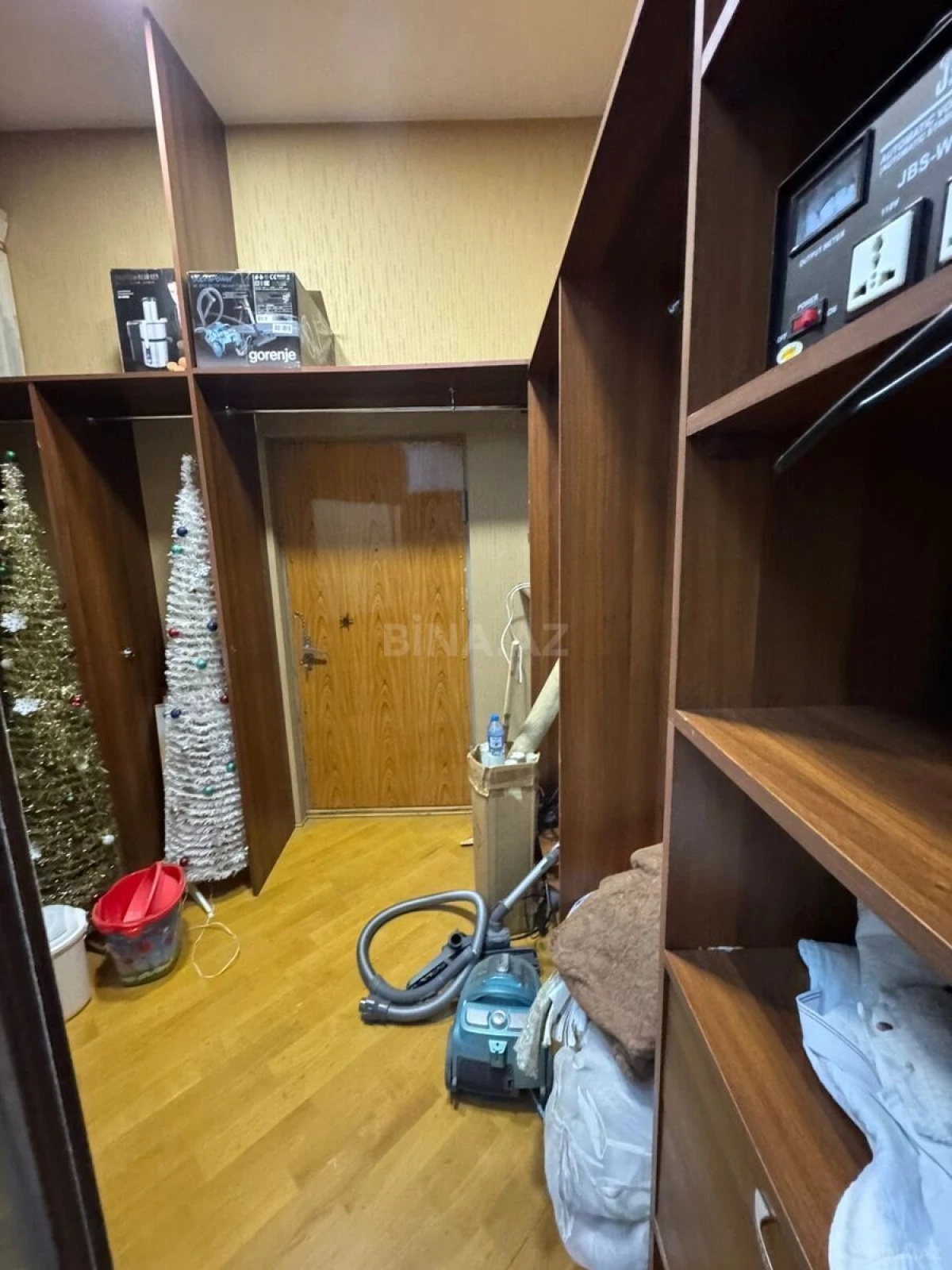 Kirayə verilir 4 otaqlı mənzil 300 m²