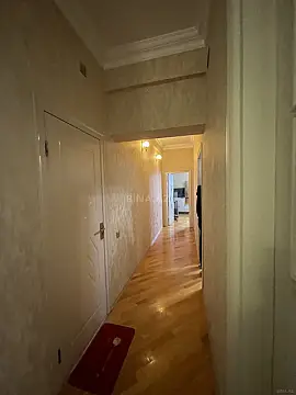 Satılır 2 otaqlı mənzil 81 m²