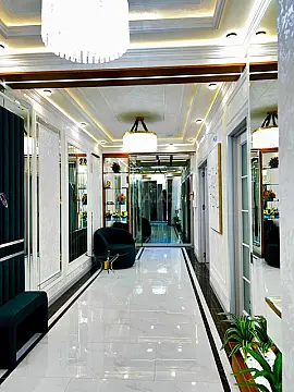 Satılır 3 otaqlı mənzil 155 m²