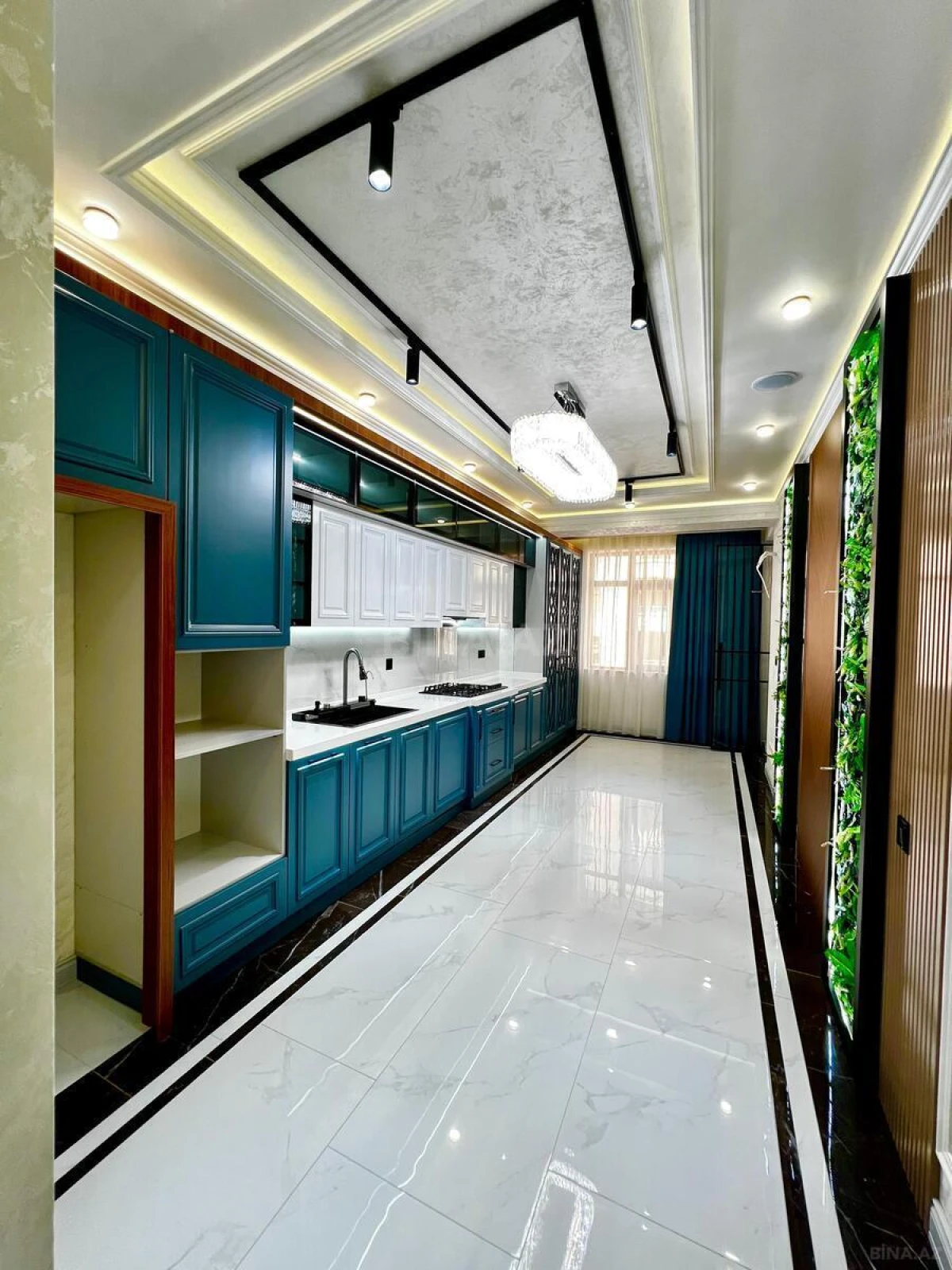 Satılır 3 otaqlı mənzil 155 m²