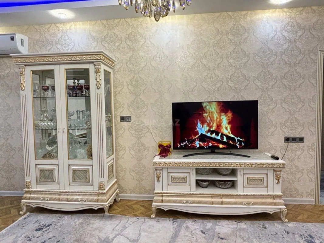 Satılır 2 otaqlı mənzil 95 m²