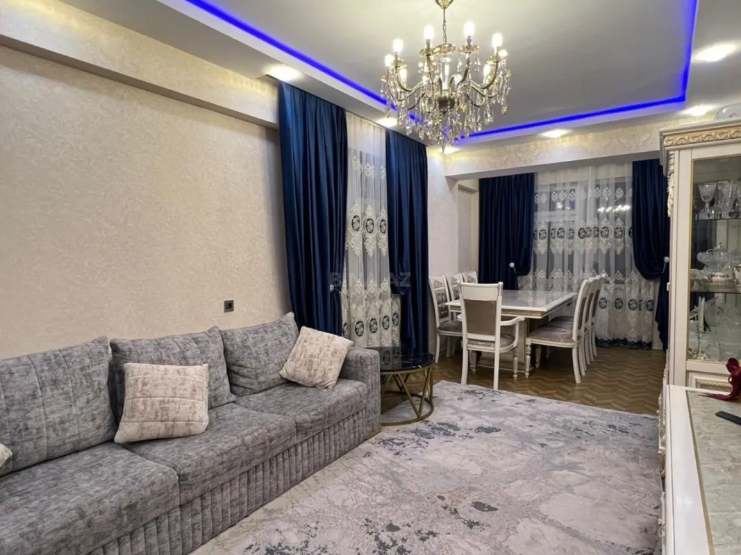 Satılır 2 otaqlı mənzil 95 m²
