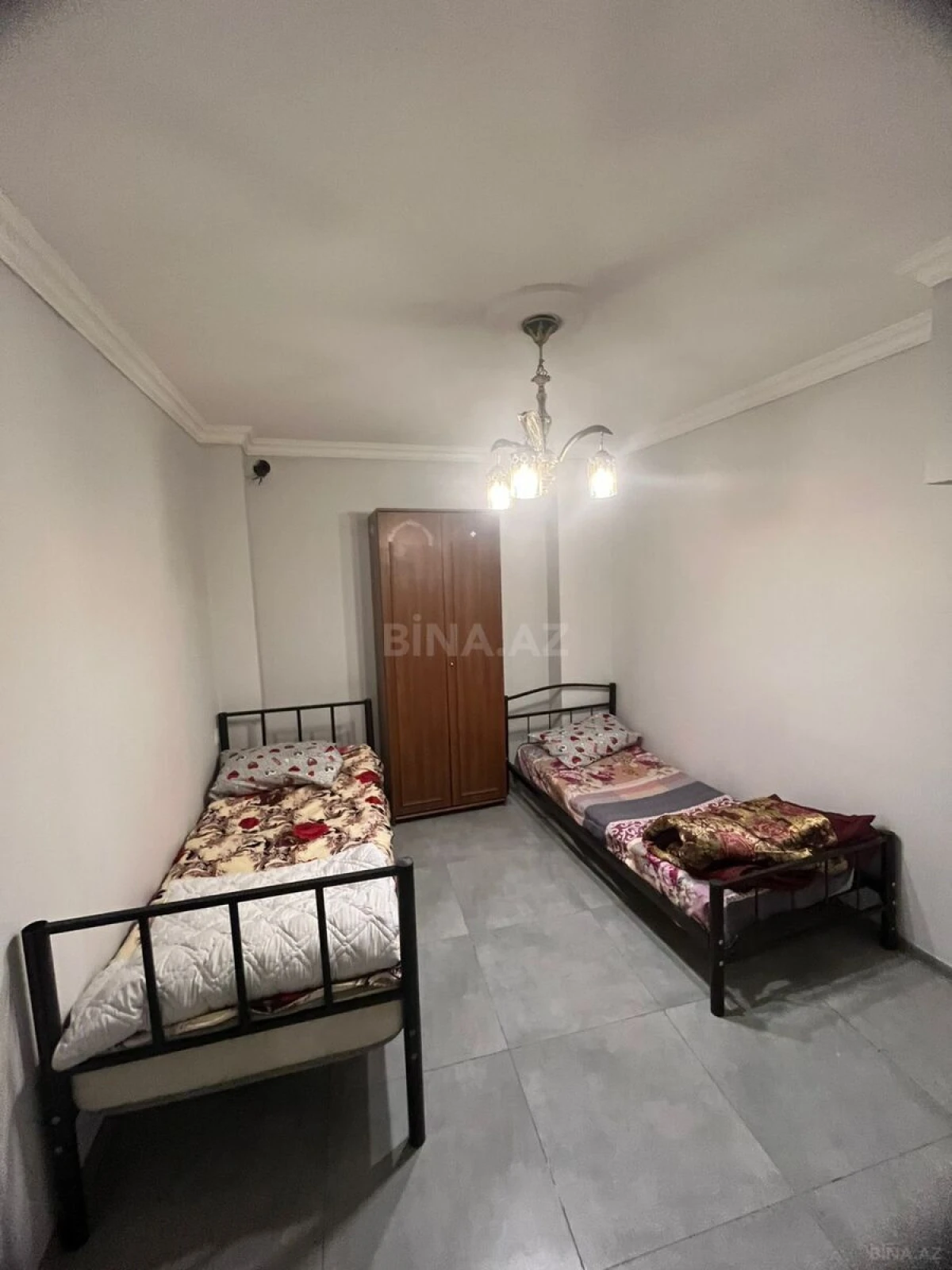 Kirayə verilir 20 otaqlı həyət evi 1000 m²