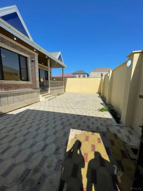 Satılır 5 otaqlı həyət evi 150 m²