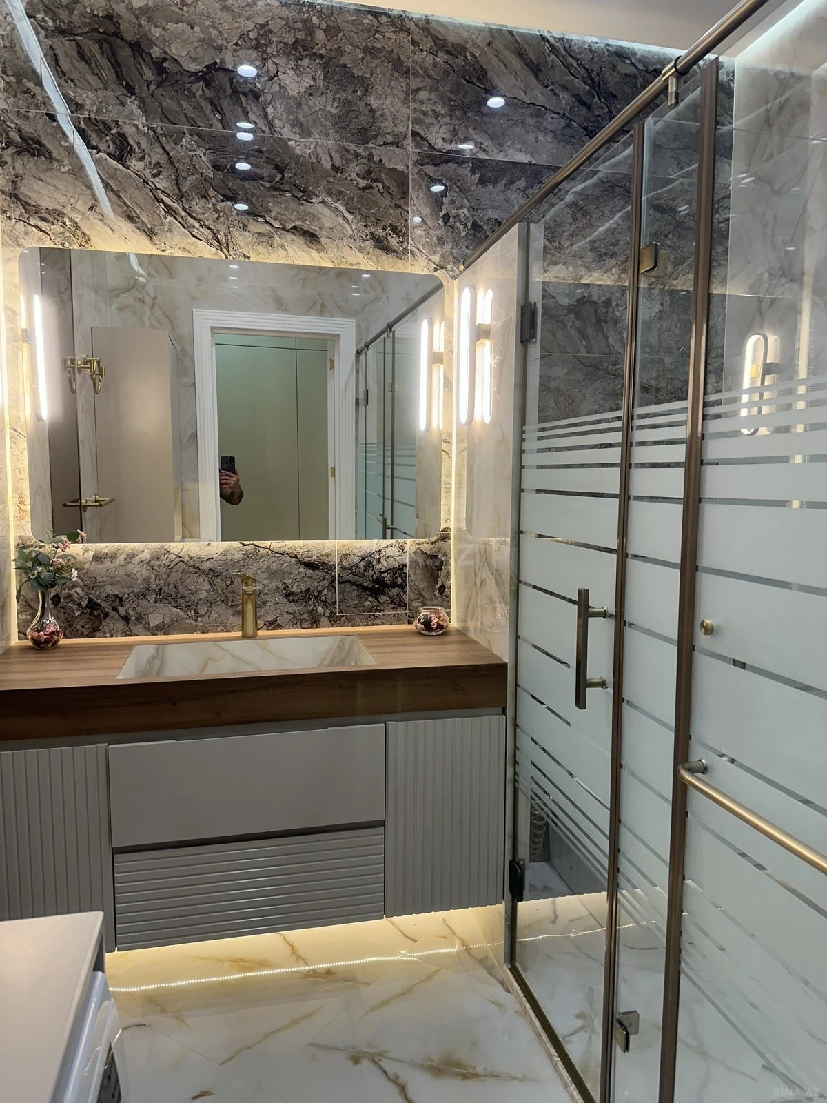 Kirayə verilir 1 otaqlı həyət evi 58 m²