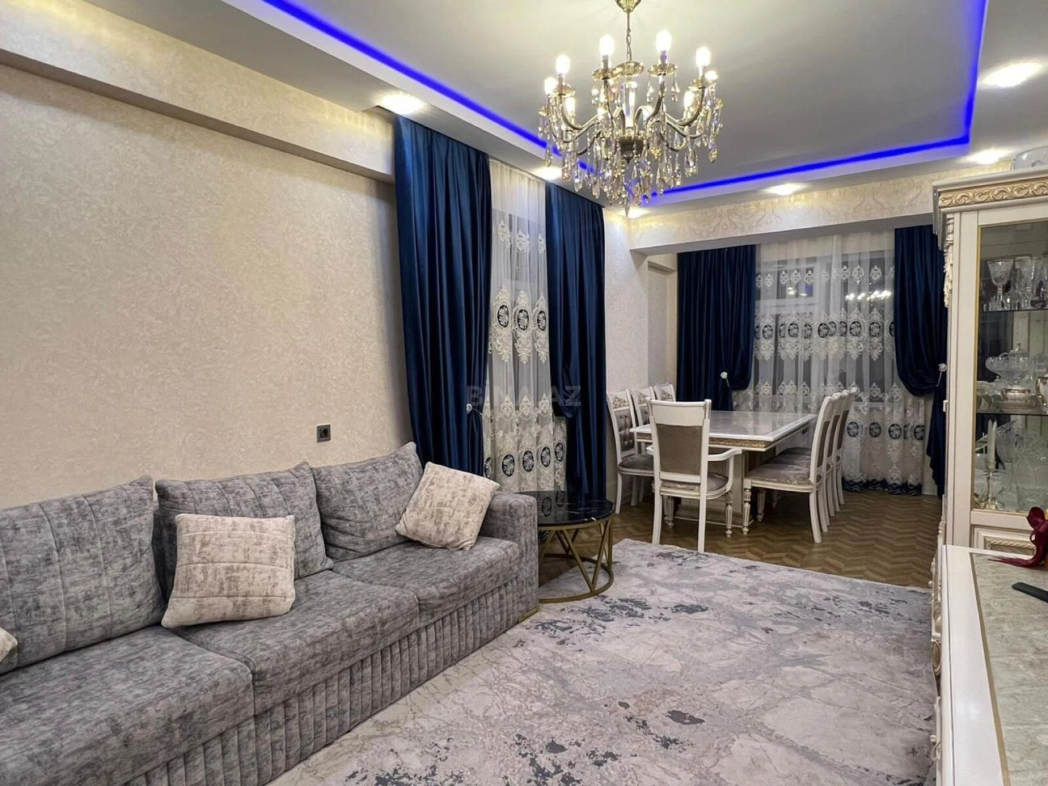 Satılır 2 otaqlı mənzil 95 m²