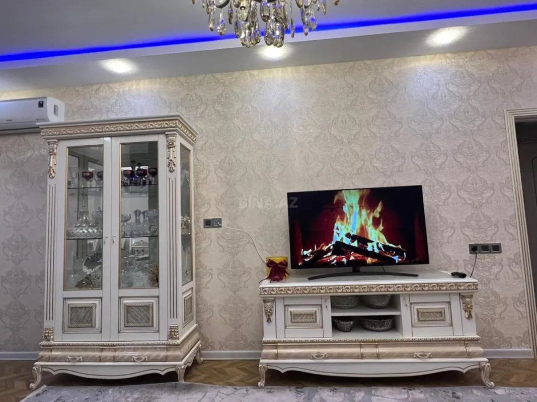 Satılır 2 otaqlı mənzil 95 m²