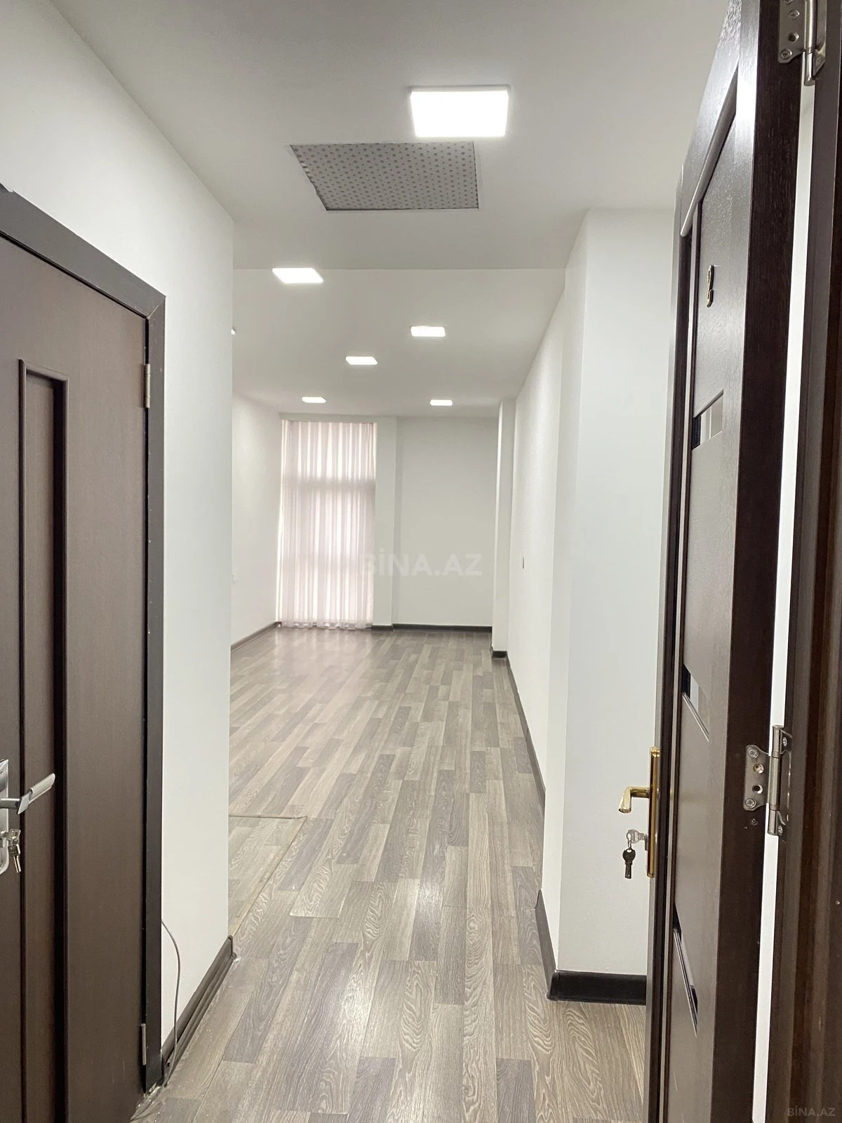 Kirayə verilir 1 otaqlı ofis 32 m²