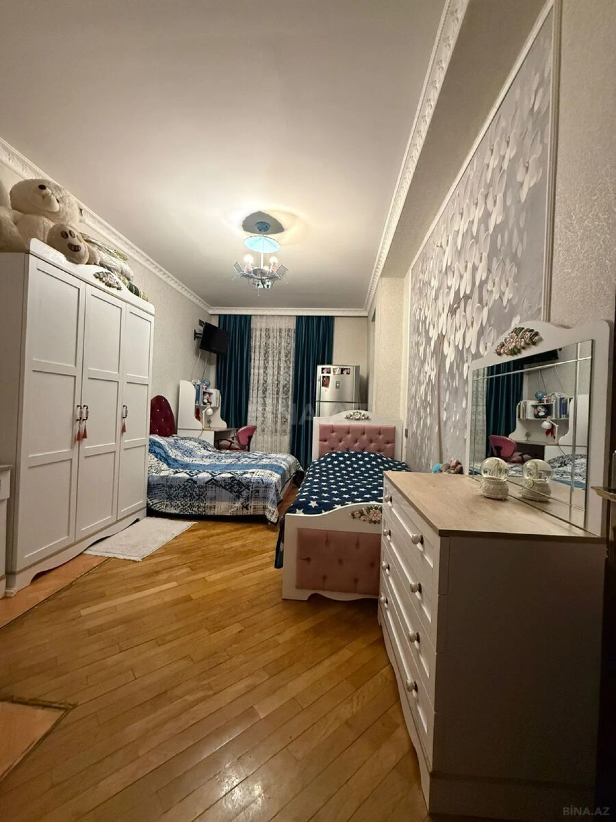 Satılır 3 otaqlı mənzil 105 m²