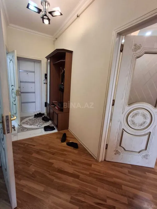 Kirayə verilir 2 otaqlı mənzil 67 m²