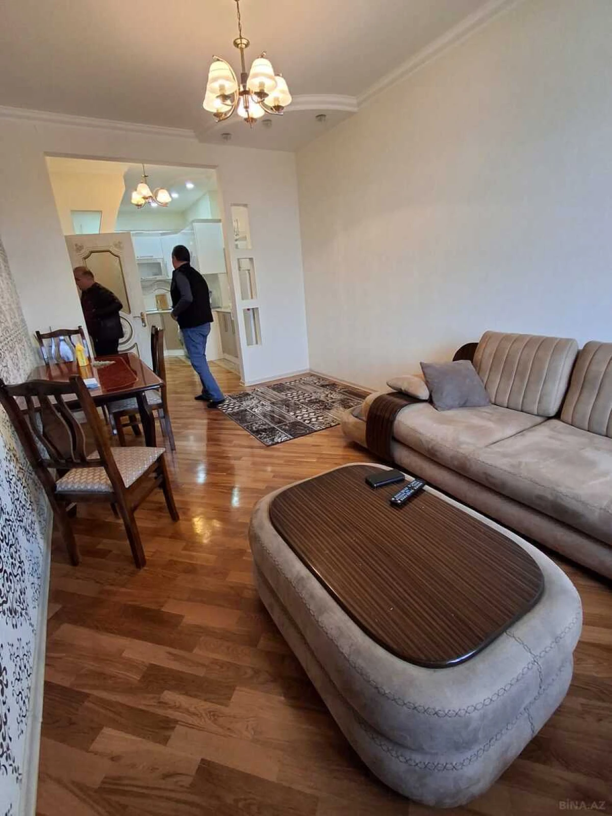 Kirayə verilir 2 otaqlı mənzil 67 m²