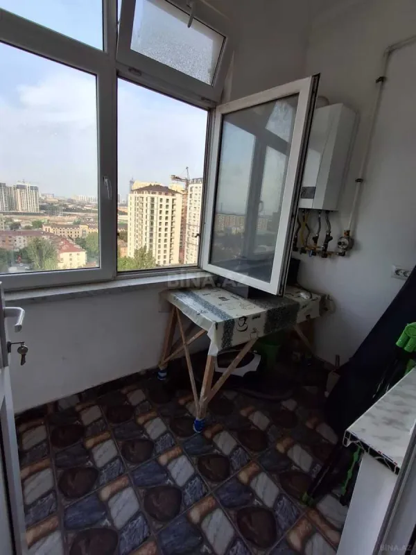 Kirayə verilir 2 otaqlı mənzil 67 m²