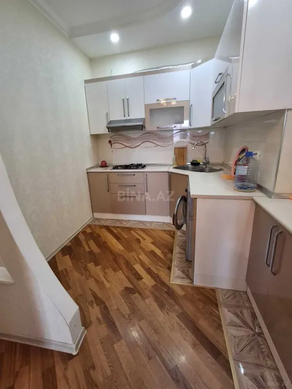 Kirayə verilir 2 otaqlı mənzil 67 m²