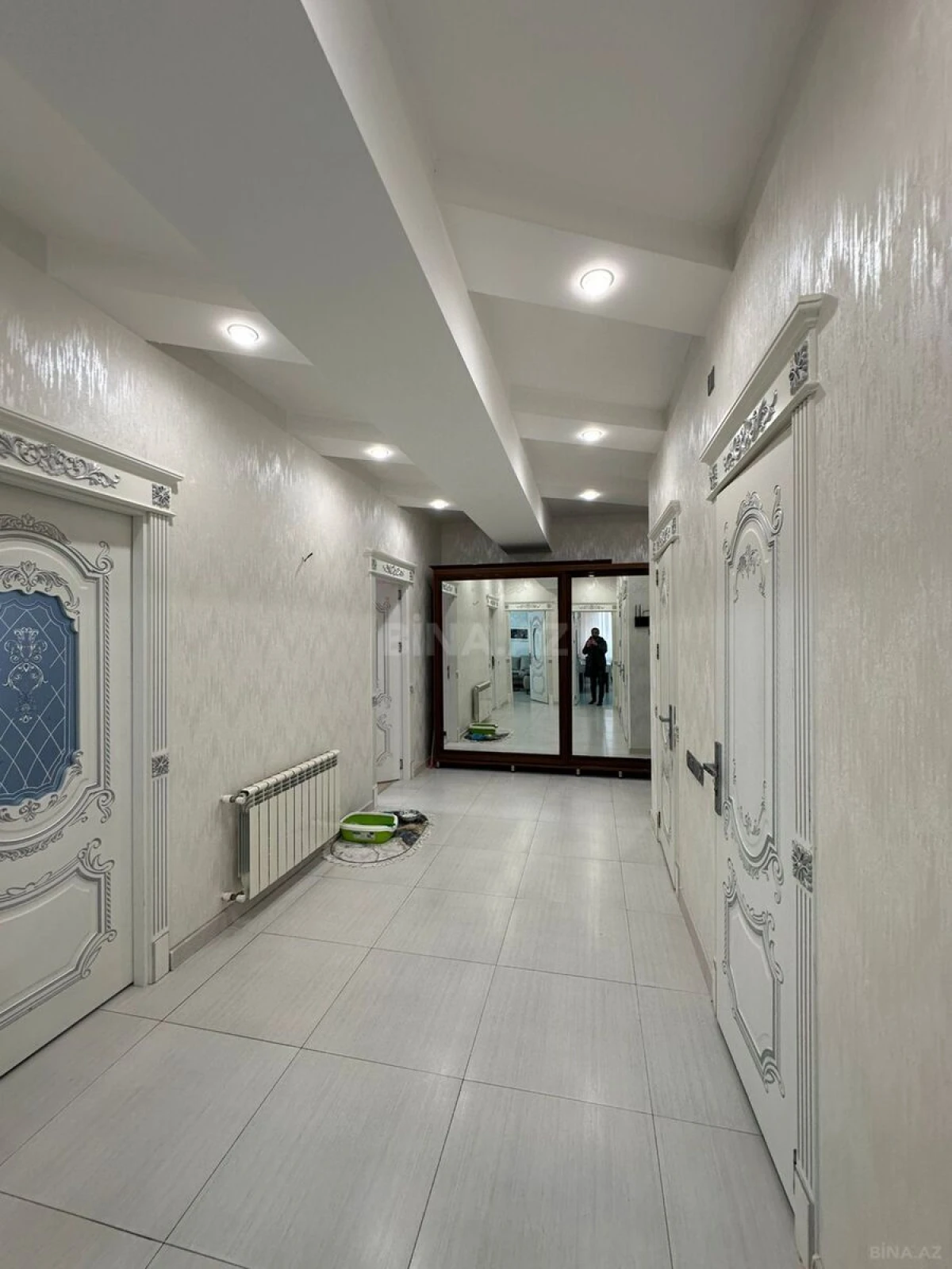 Satılır 3 otaqlı mənzil 130 m²