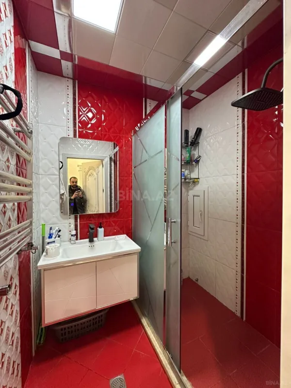 Satılır 3 otaqlı mənzil 130 m²