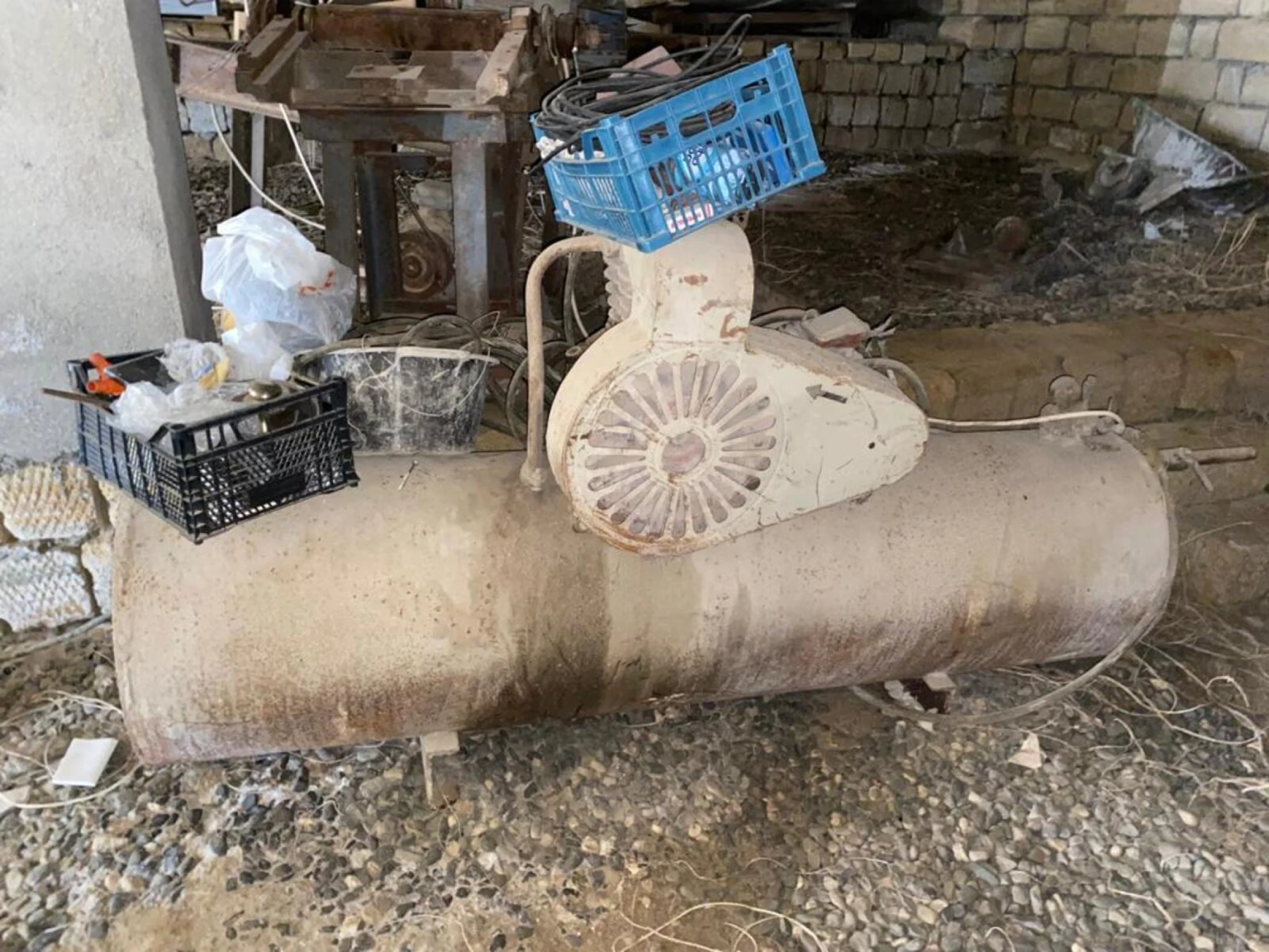 Kirayə verilir obyekt 300 m²