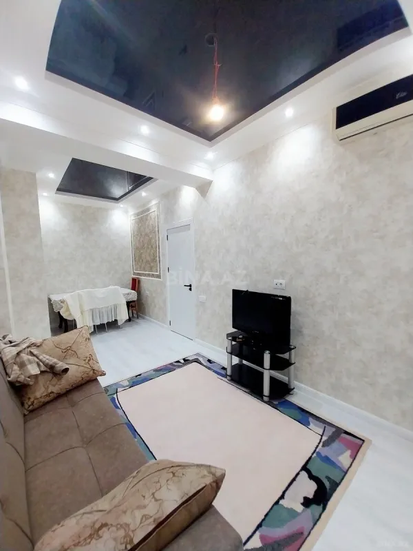 Kirayə verilir 2 otaqlı mənzil 65 m²