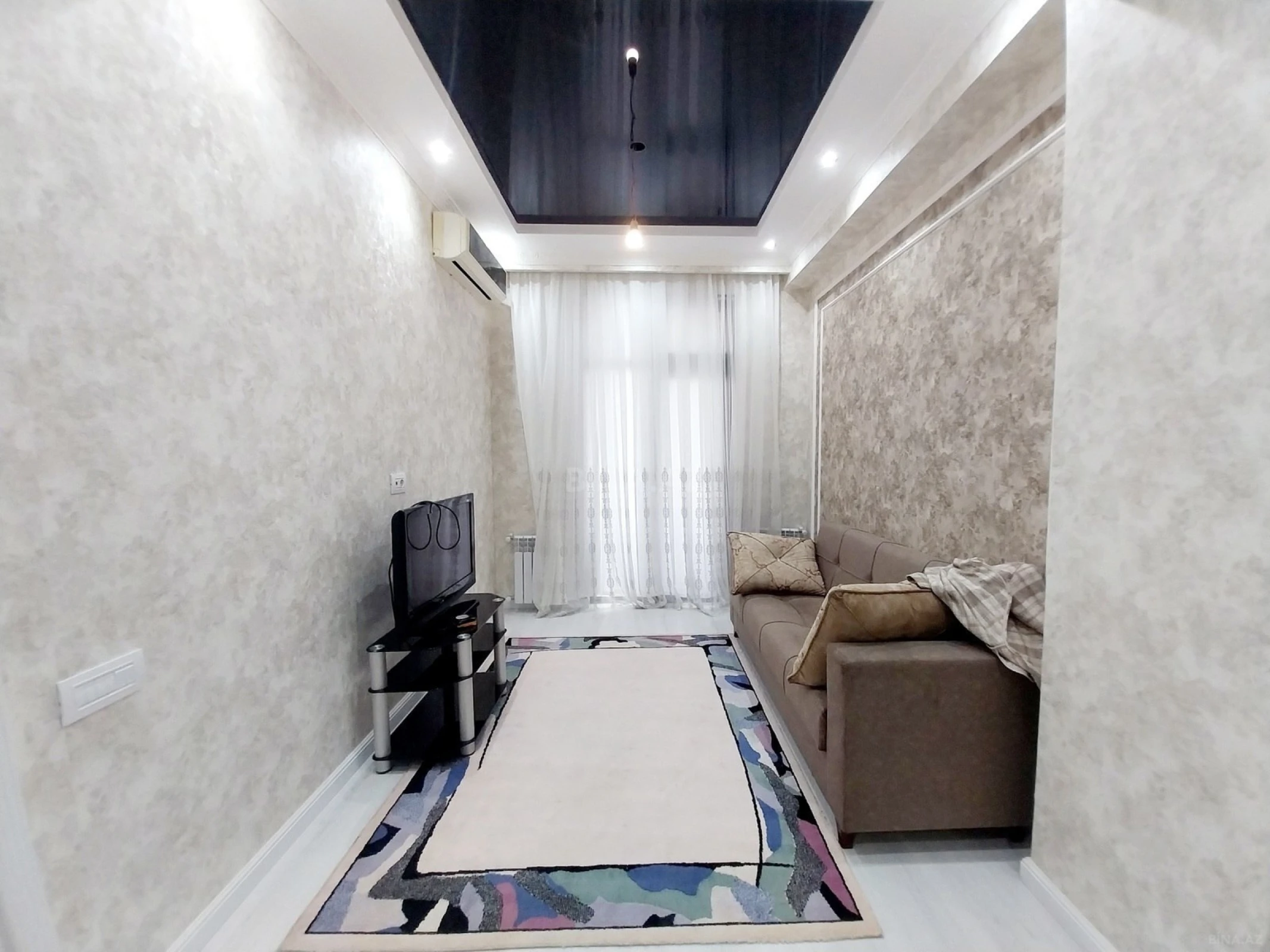 Kirayə verilir 2 otaqlı mənzil 65 m²
