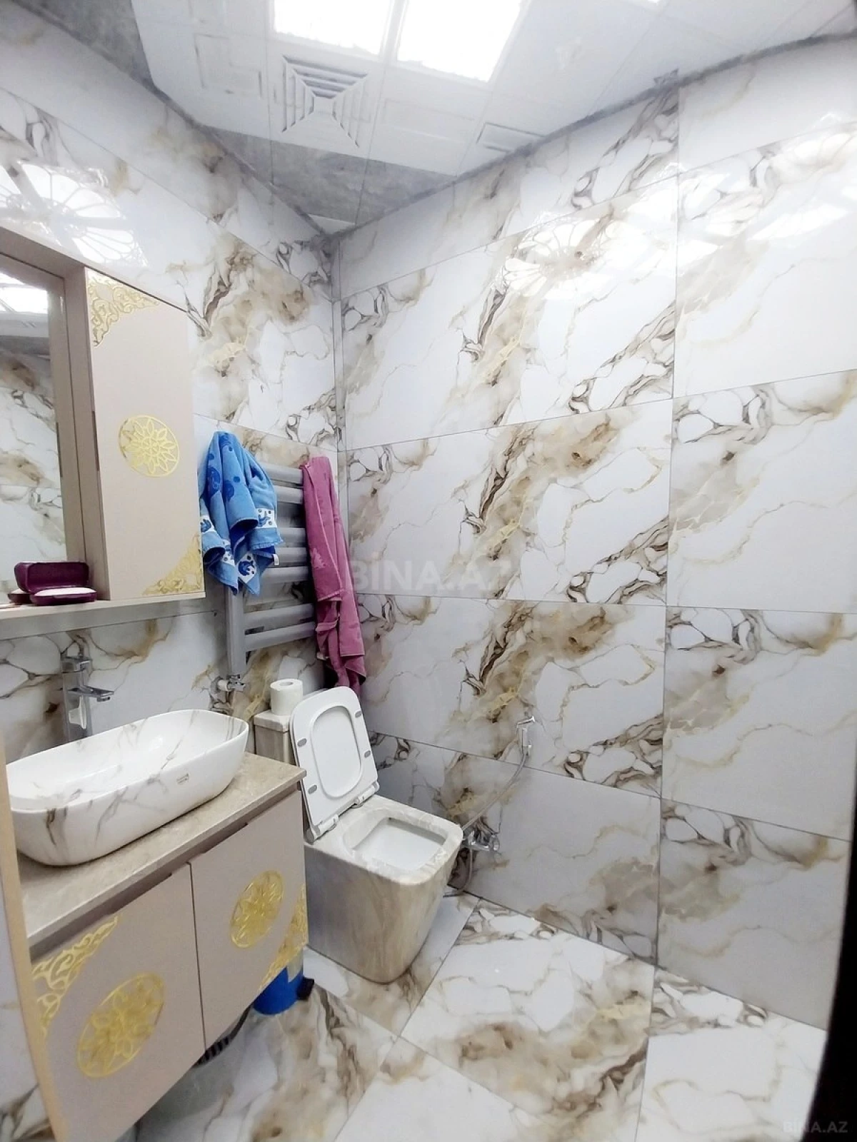 Kirayə verilir 2 otaqlı mənzil 65 m²