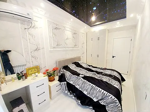 Kirayə verilir 2 otaqlı mənzil 65 m²
