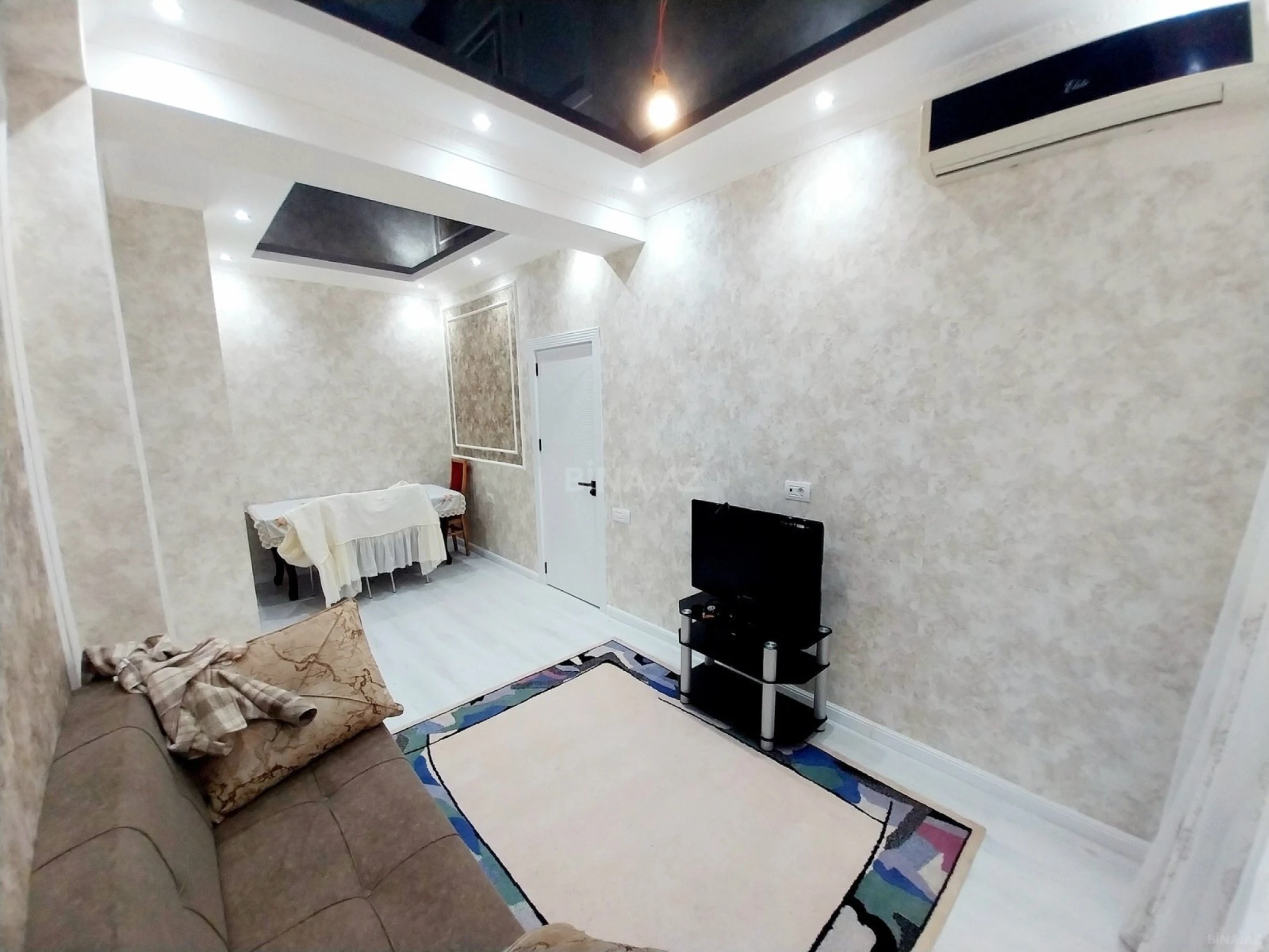 Kirayə verilir 2 otaqlı mənzil 65 m²