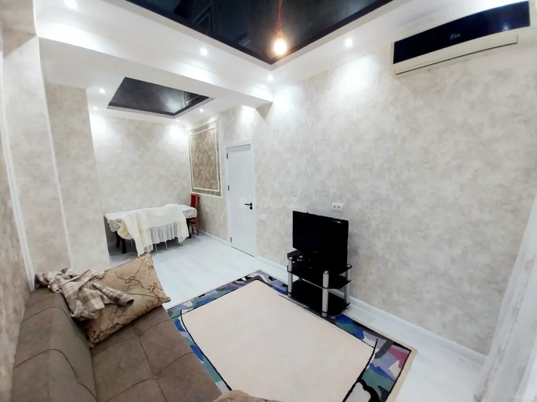 Kirayə verilir 2 otaqlı mənzil 65 m²