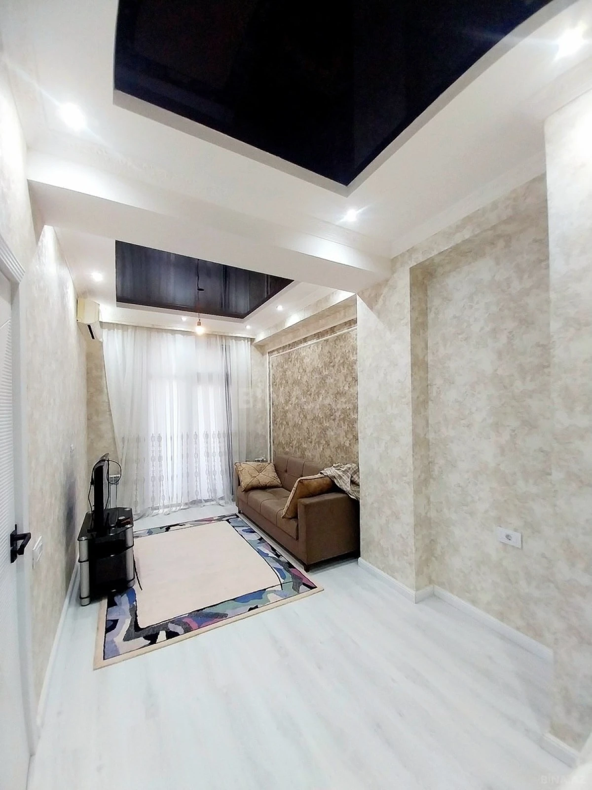 Kirayə verilir 2 otaqlı mənzil 65 m²