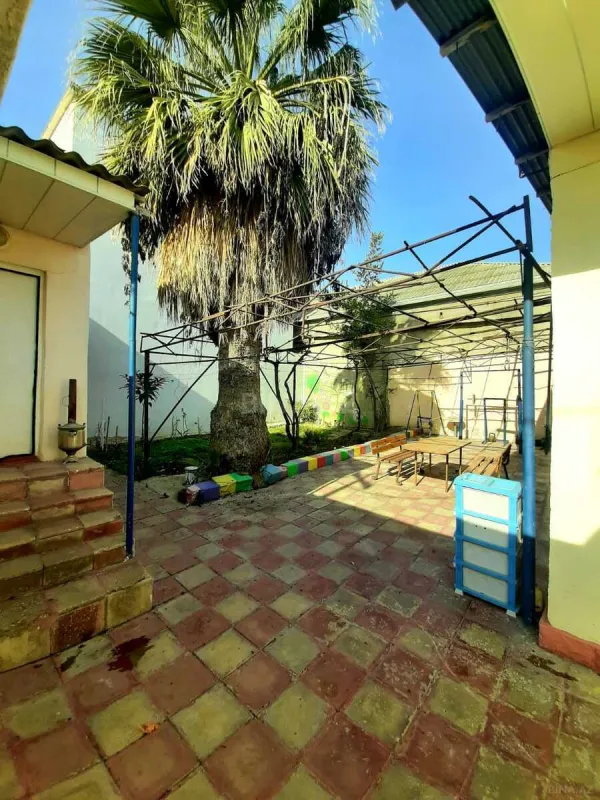 Satılır 4 otaqlı həyət evi 100 m²