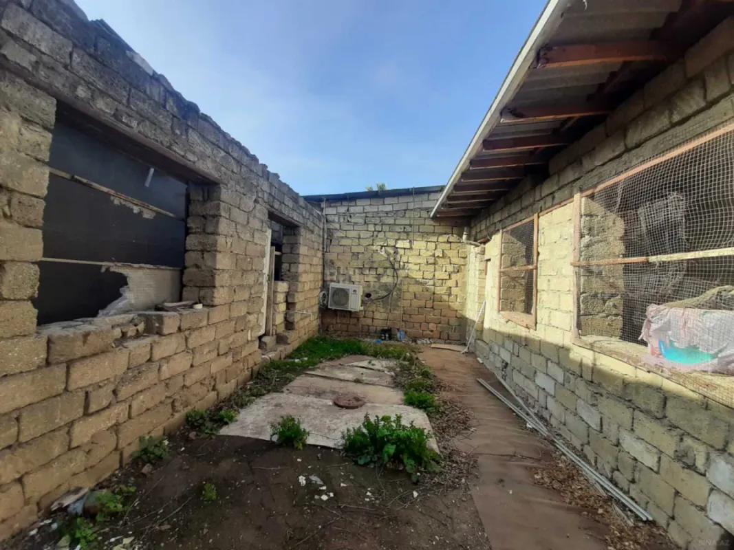 Satılır 4 otaqlı həyət evi 100 m²