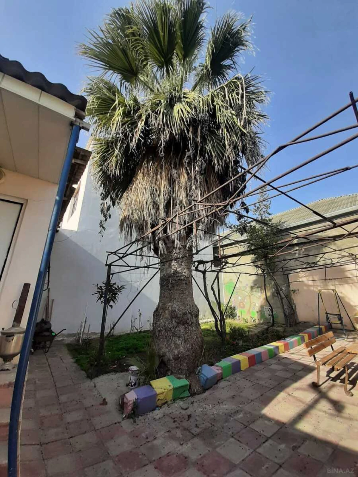 Satılır 4 otaqlı həyət evi 100 m²