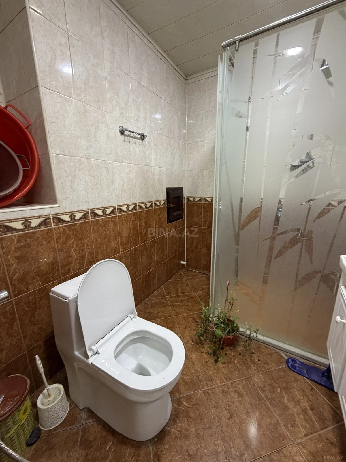 Kirayə verilir 2 otaqlı mənzil 83 m²