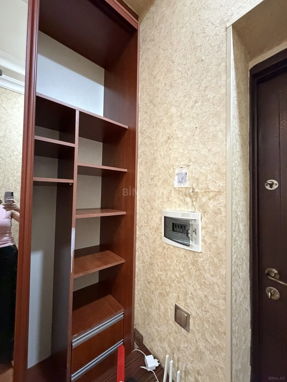 Kirayə verilir 2 otaqlı mənzil 83 m²