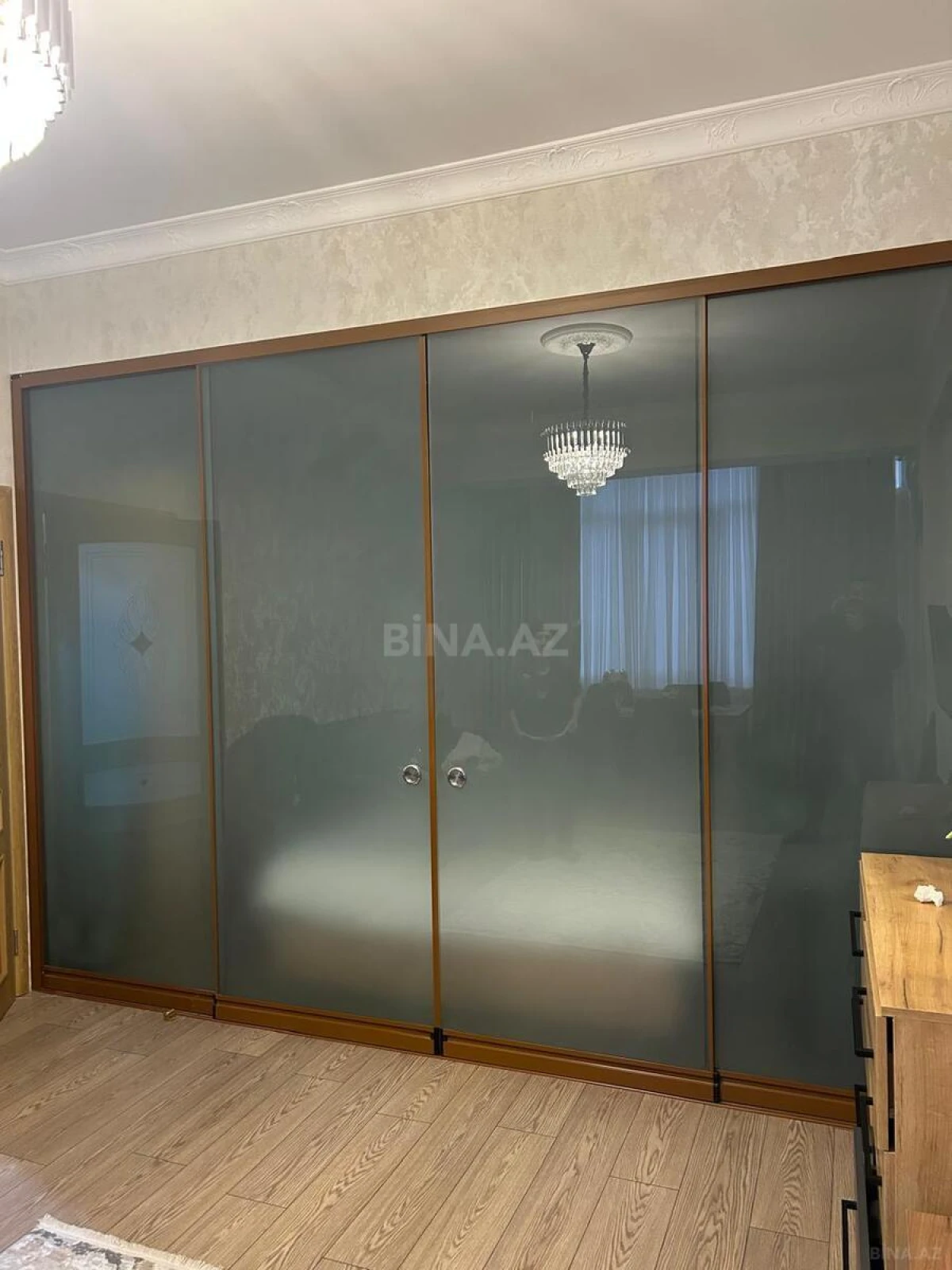 Kirayə verilir 1 otaqlı mənzil 60 m²