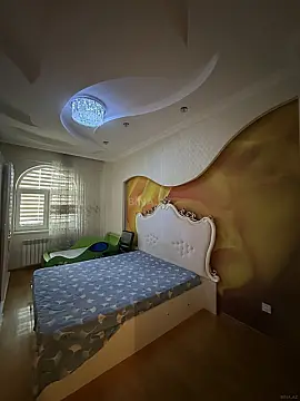 Kirayə verilir 2 otaqlı mənzil 90 m²