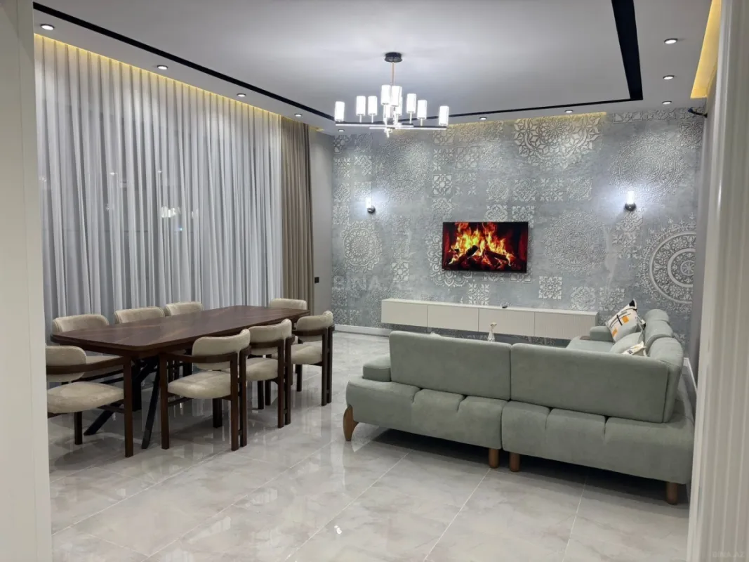 Satılır 5 otaqlı həyət evi 202 m²