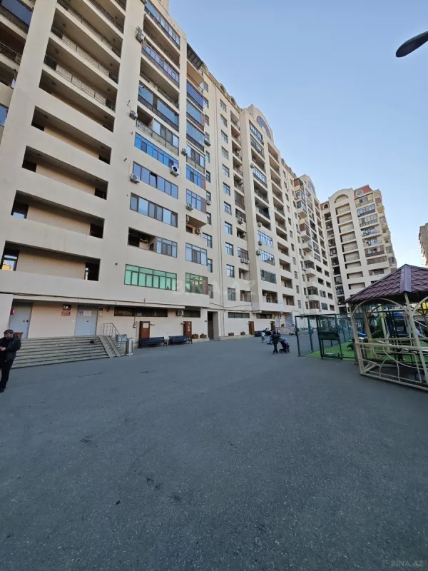 Satılır 2 otaqlı mənzil 52 m²