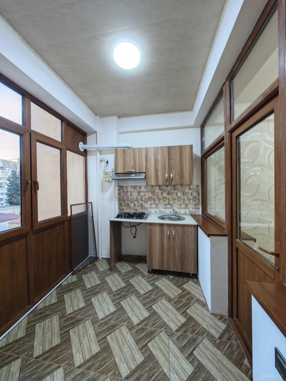 Satılır 2 otaqlı mənzil 52 m²
