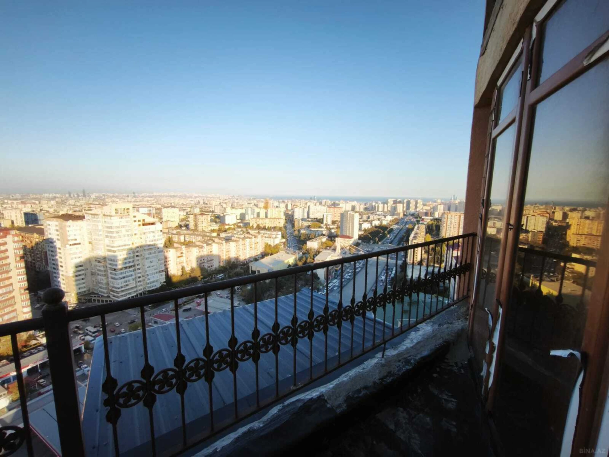 Satılır 3 otaqlı mənzil 190 m²