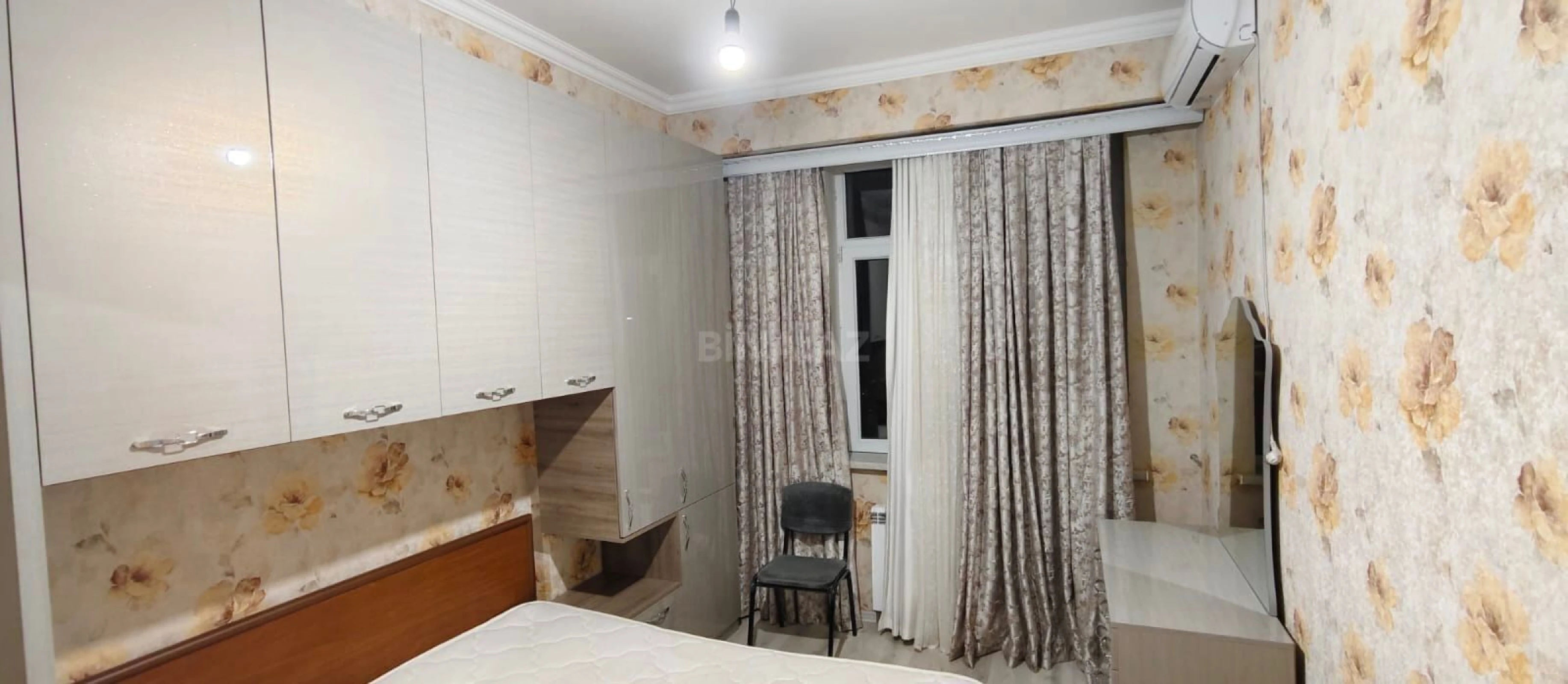 Kirayə verilir 2 otaqlı mənzil 60 m²