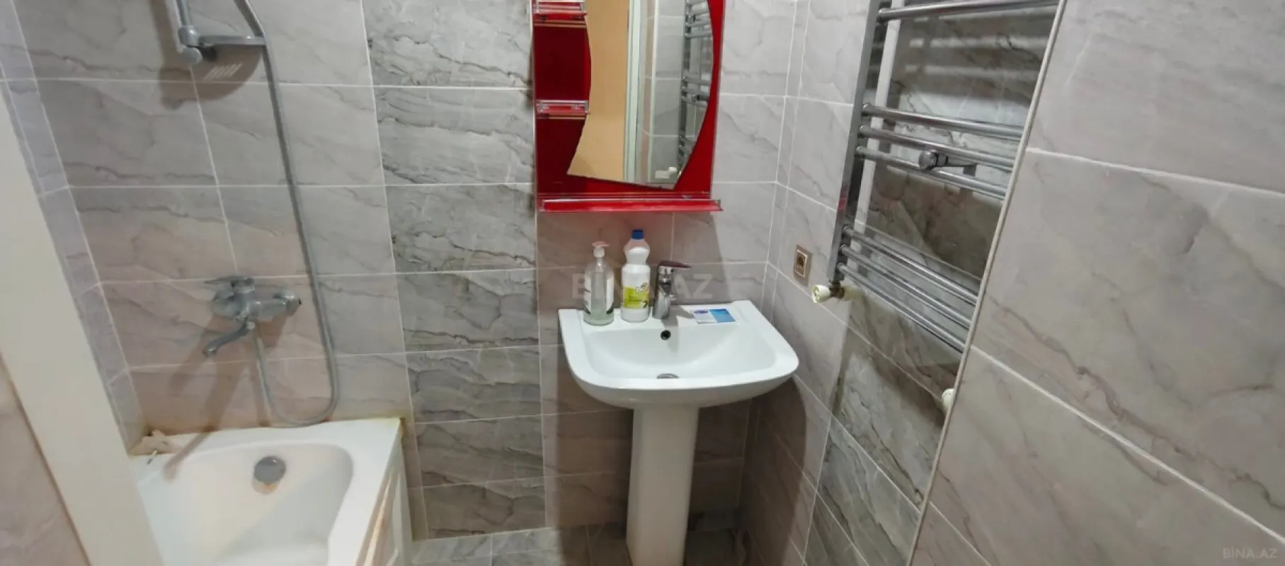 Kirayə verilir 2 otaqlı mənzil 60 m²