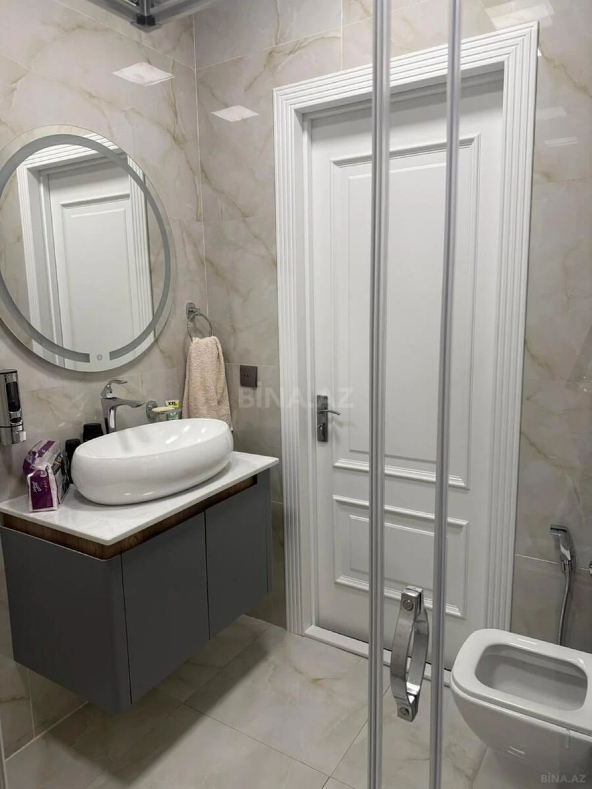 Kirayə verilir 5 otaqlı ofis 220 m²