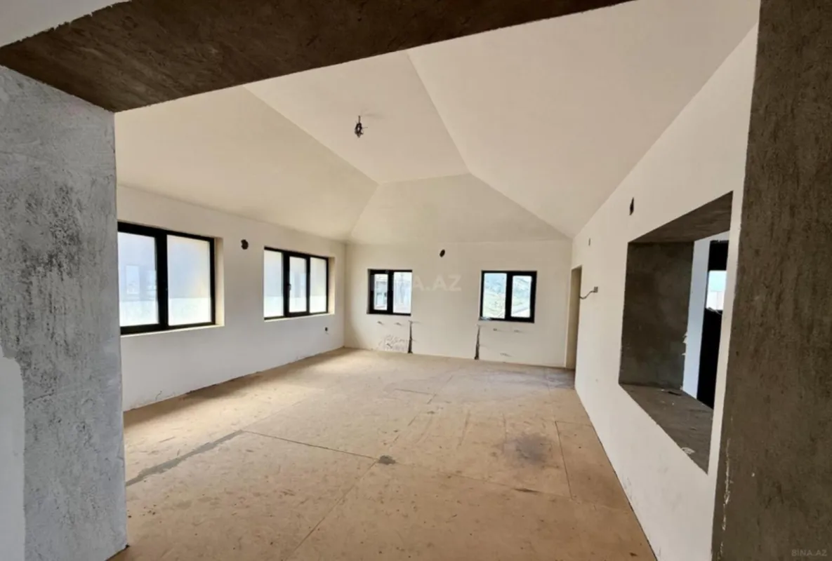 Satılır obyekt 800 m²