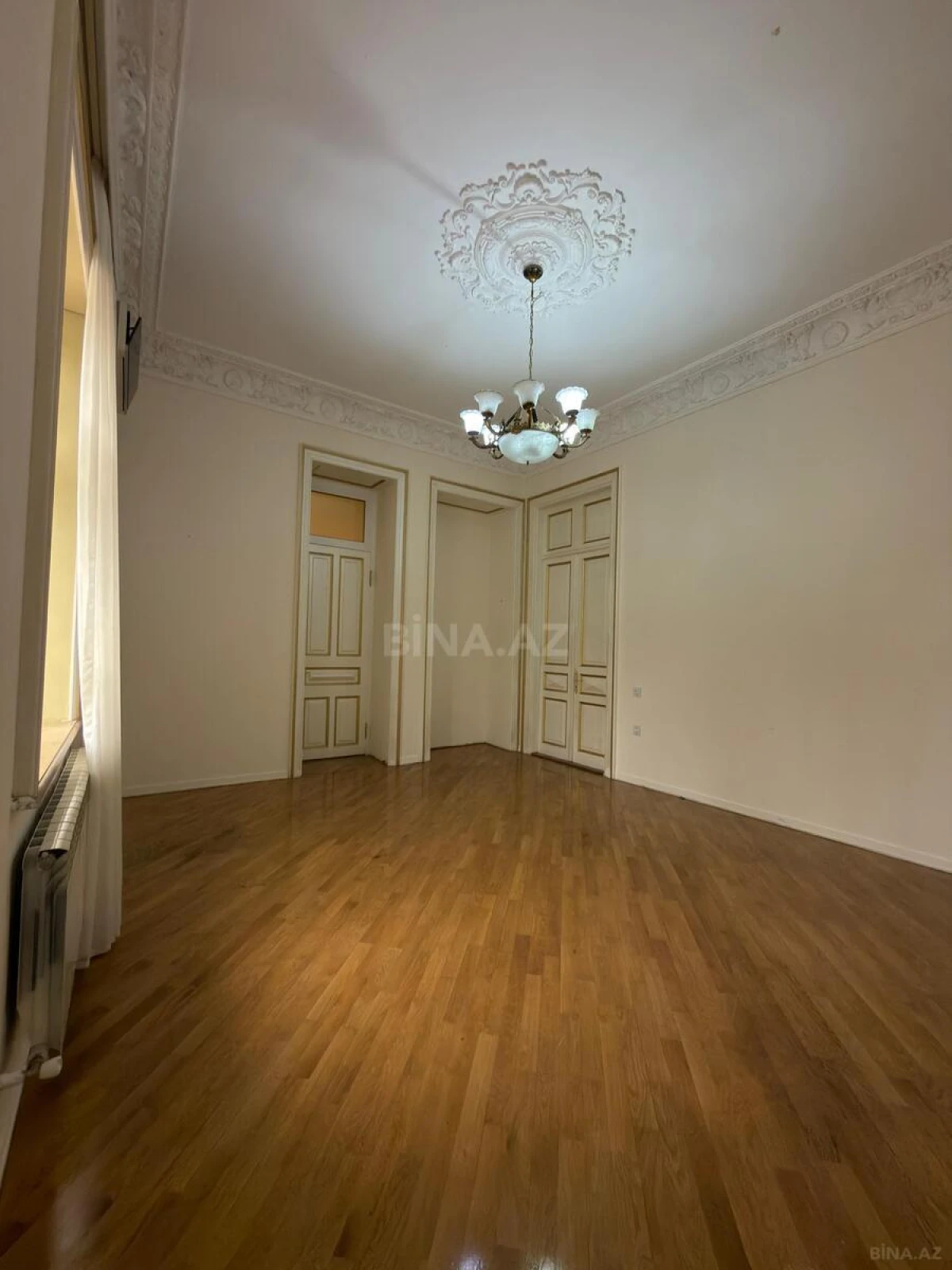 Kirayə verilir 2 otaqlı ofis 30 m²