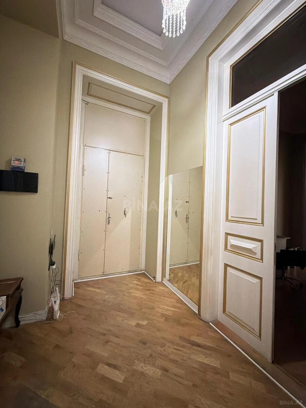 Kirayə verilir 2 otaqlı ofis 30 m²