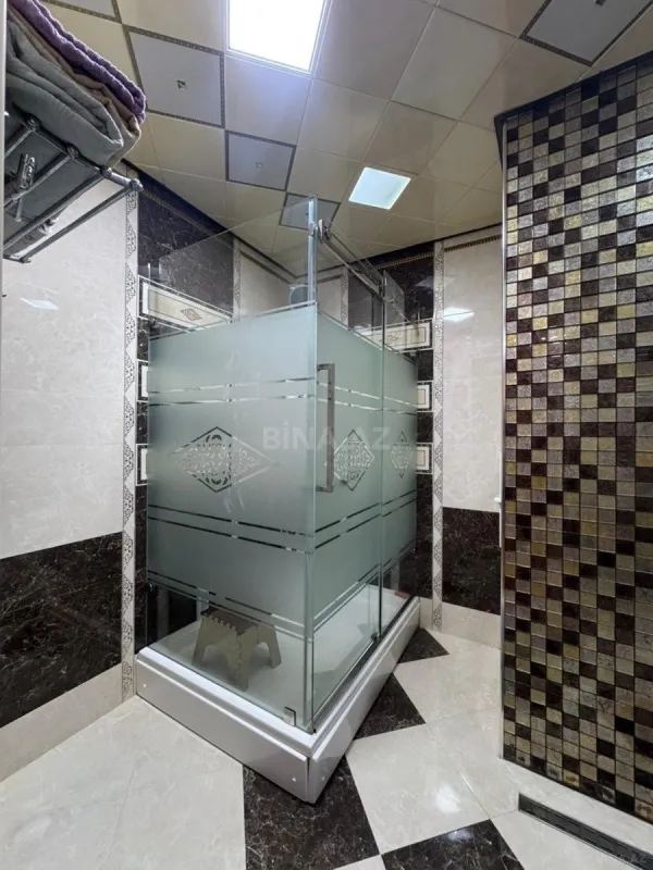 Satılır 3 otaqlı mənzil 140 m²