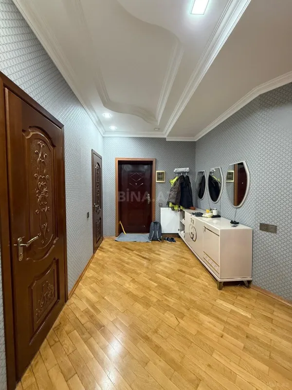 Satılır 2 otaqlı mənzil 100 m²