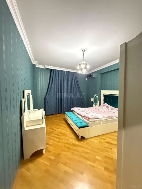 Satılır 2 otaqlı mənzil 100 m²