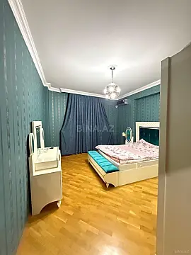 Satılır 2 otaqlı mənzil 100 m²