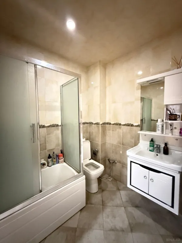 Satılır 2 otaqlı mənzil 100 m²