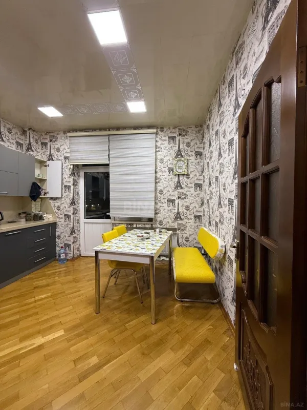 Satılır 2 otaqlı mənzil 100 m²